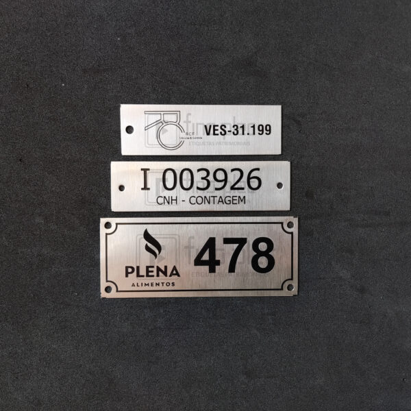 Placa para máquina e equipamentos em Aço Inox