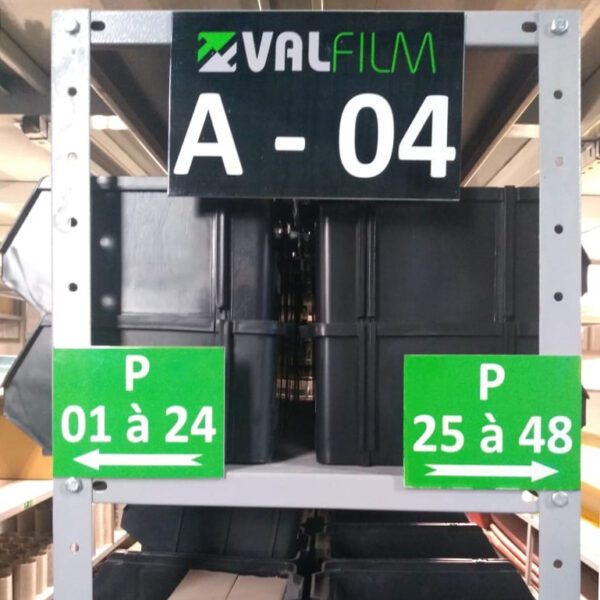 Placas e Etiquetas para Ruas, Docas e Porta Pallets em Logística de Armazem